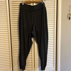 LULULEMON JOGGERS